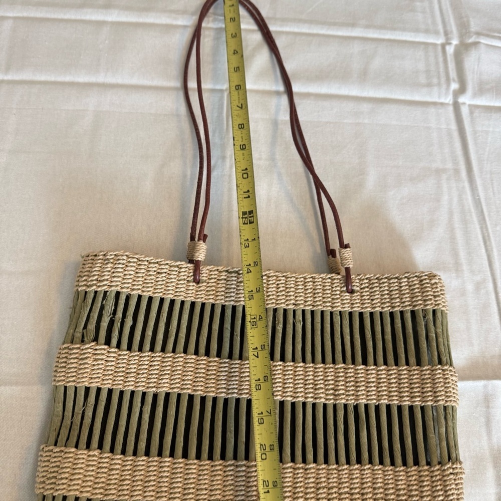 Inge sport Stylish Tan and Green Women's Tote Bag - Picture 6 of 11
